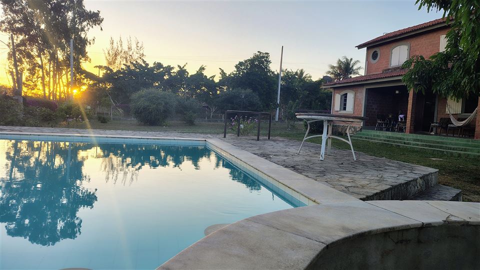 Piscina da Lucilândia ao entardecer